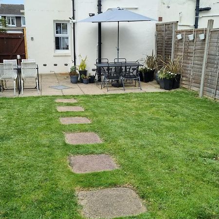 فيلا Entire House With Garden & Parking Nr Ashford Int المظهر الخارجي الصورة
