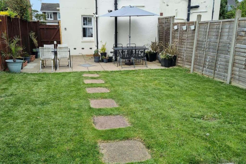 فيلا Entire House With Garden & Parking Nr Ashford Int المظهر الخارجي الصورة