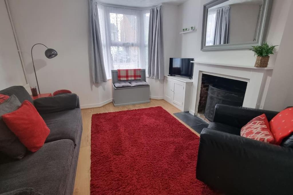 فيلا Entire House With Garden & Parking Nr Ashford Int المظهر الخارجي الصورة