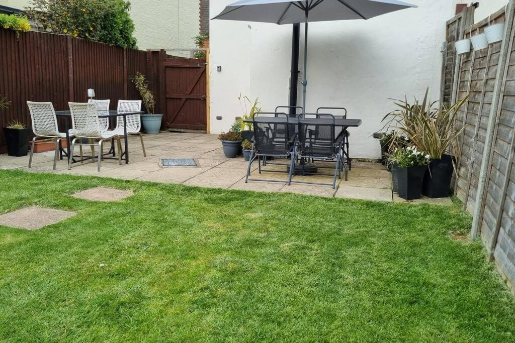 فيلا Entire House With Garden & Parking Nr Ashford Int المظهر الخارجي الصورة